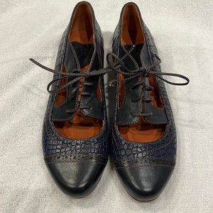 Latigo Anthropologie Heeled Flats Size 7.5